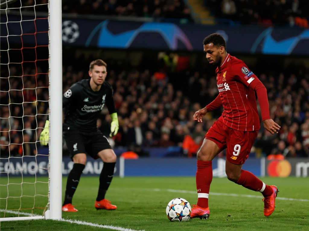 球员还是替 球员还是替